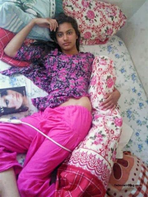 desi pussy pics|Free Hot Indian Pussy Nude Pictures NicePussyPics.com